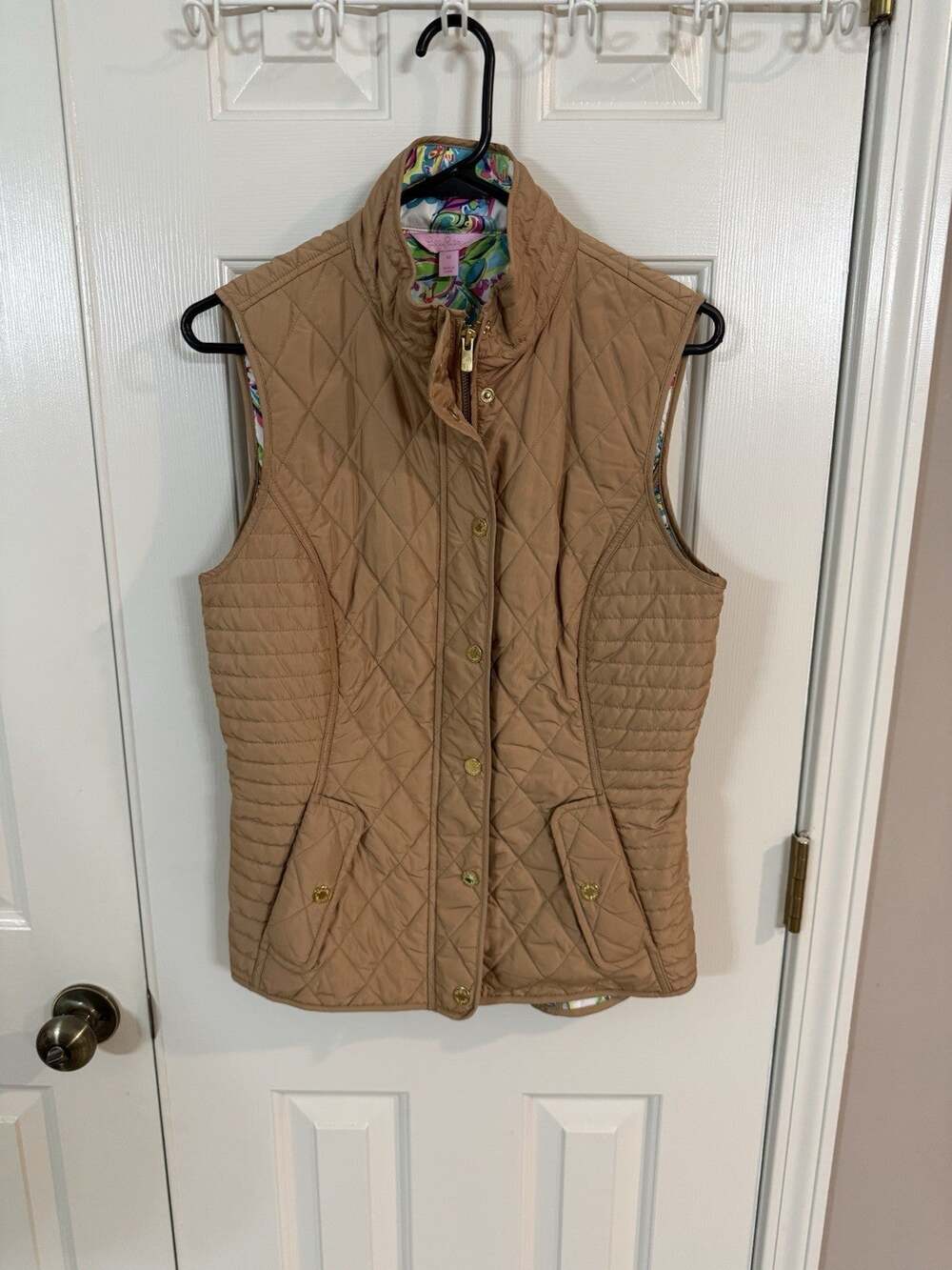 Lilly Pulitzer Tan Quilted Vest Paisley Lining M